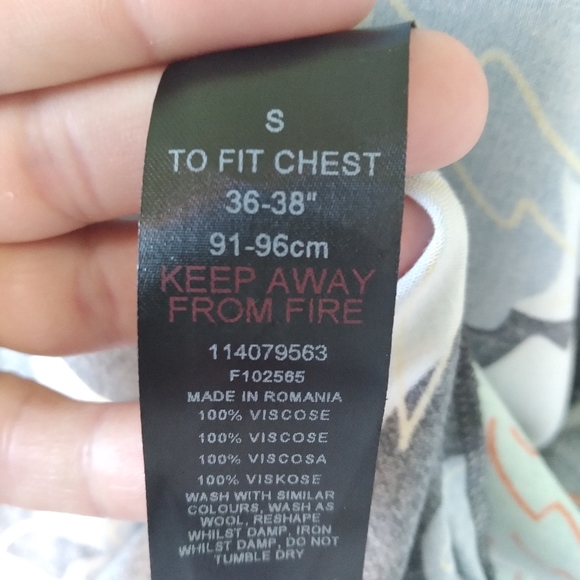 TOPMAN FLORAL SHORT SLEEVE BUTTON UP CAMP SHIRT - Picture 7 of 8